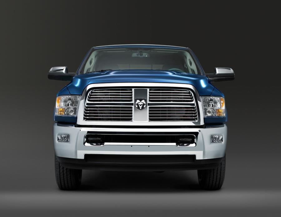  Dodge Ram 2500 Laramie Crew Cab 2010 года  (фото 10 из 24)